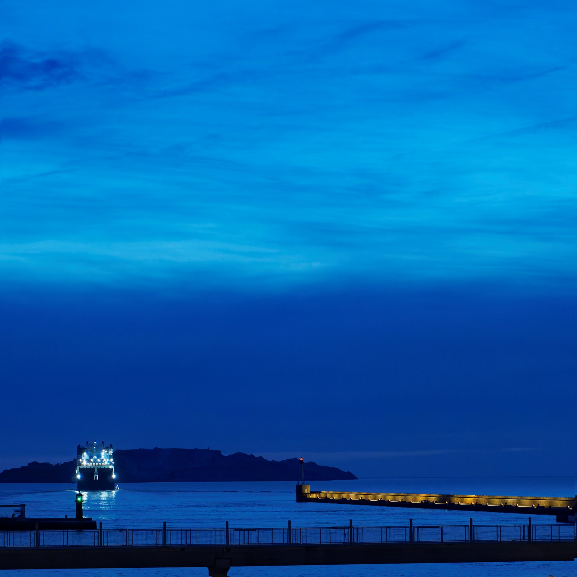 départ à l'heure bleue